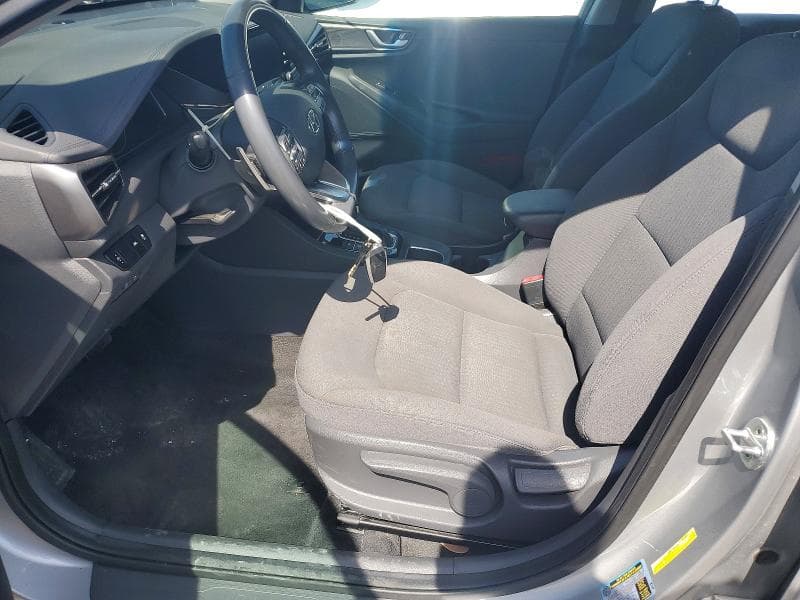 2020 HYUNDAI IONIQ SE 7