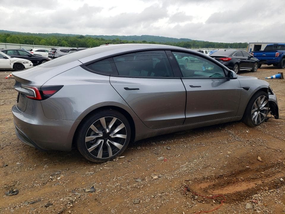 2026 TESLA MODEL 3 3