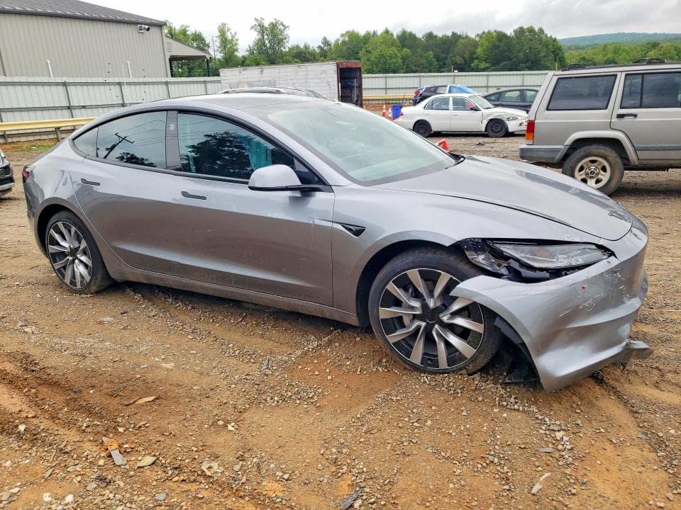 2026 TESLA MODEL 3 4