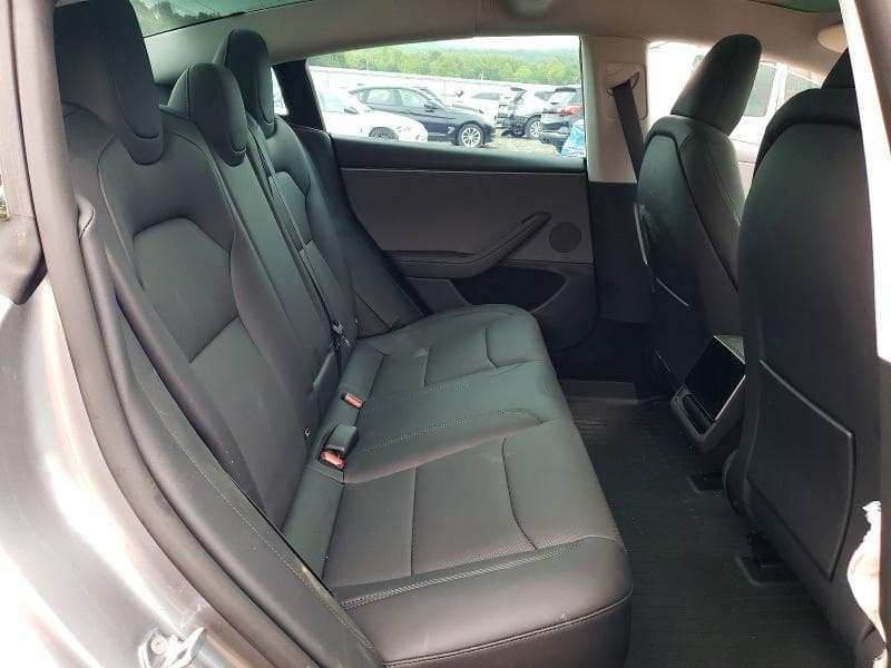 2026 TESLA MODEL 3 10