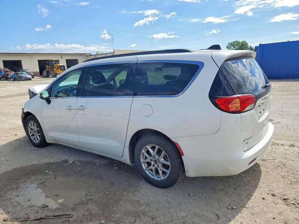 2021 CHRYSLER VOYAGER LXI 2