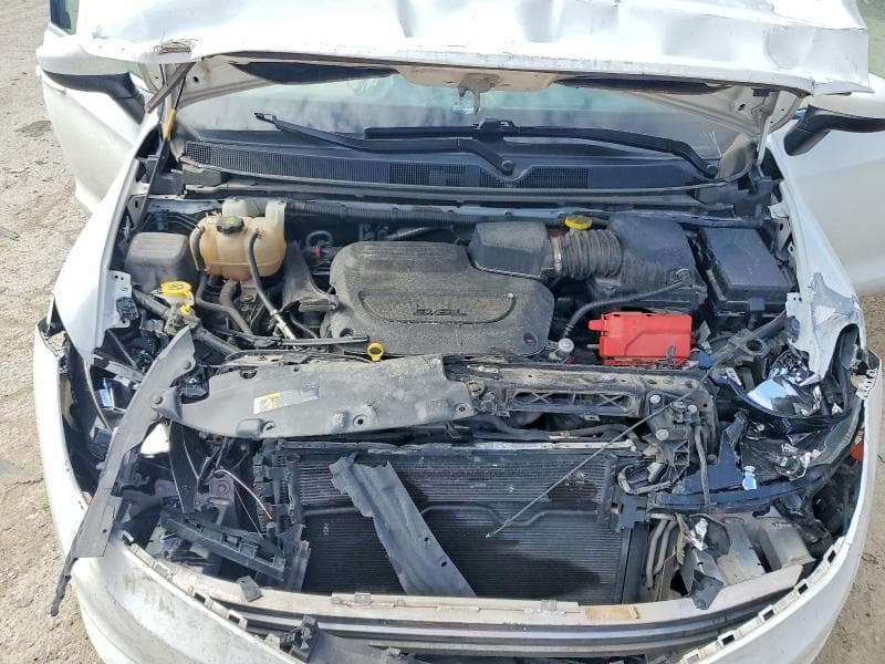 2021 CHRYSLER VOYAGER LXI 11