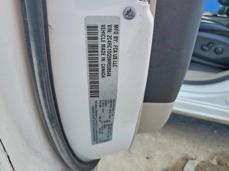 2021 CHRYSLER VOYAGER LXI 12