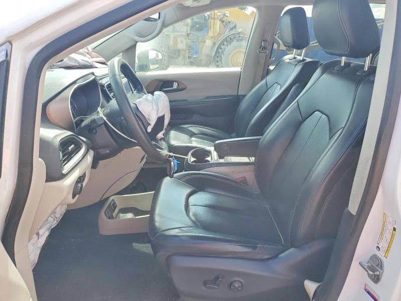 2021 CHRYSLER VOYAGER LXI 7