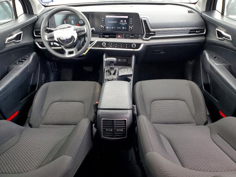 2024 KIA SPORTAGE LX 8