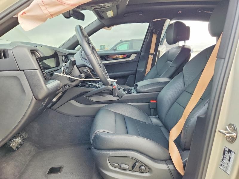 2025 PORSCHE CAYENNE 7