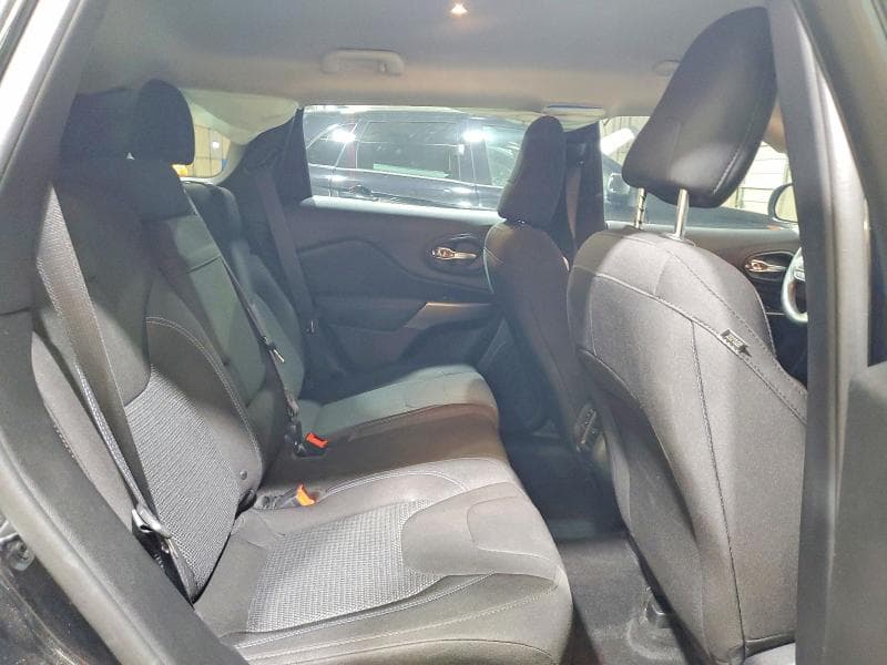 2019 JEEP CHEROKEE LATITUDE 11