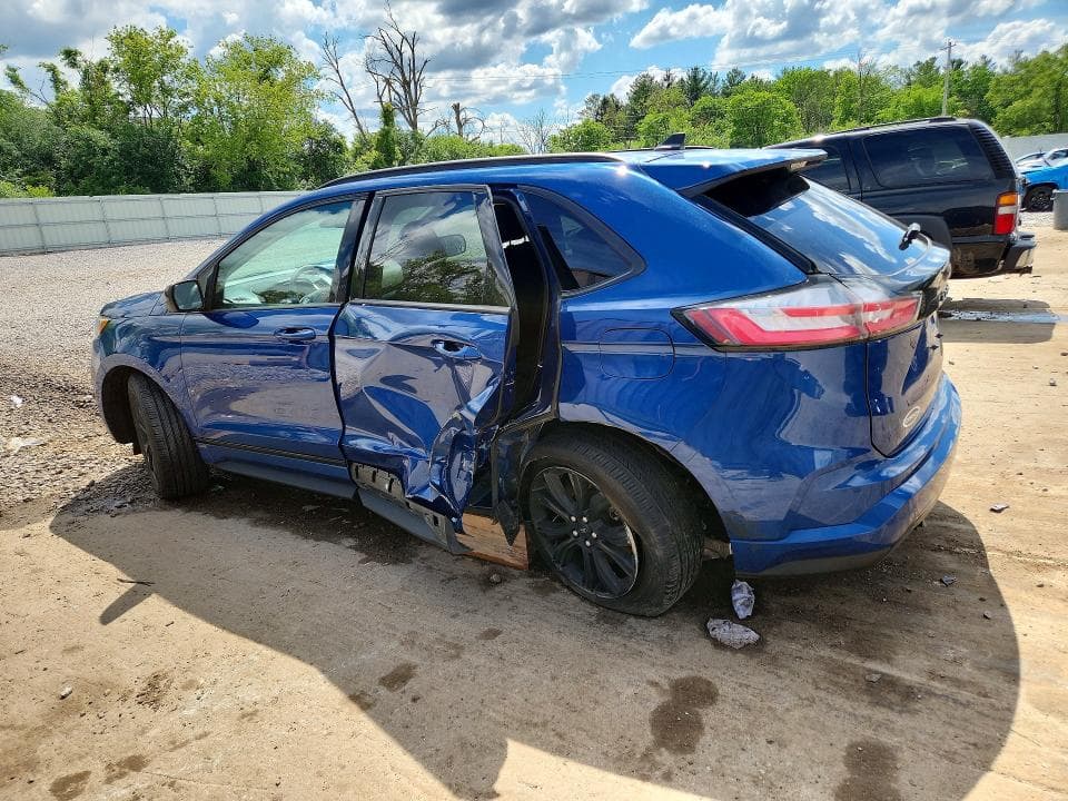 2022 FORD EDGE SE 2
