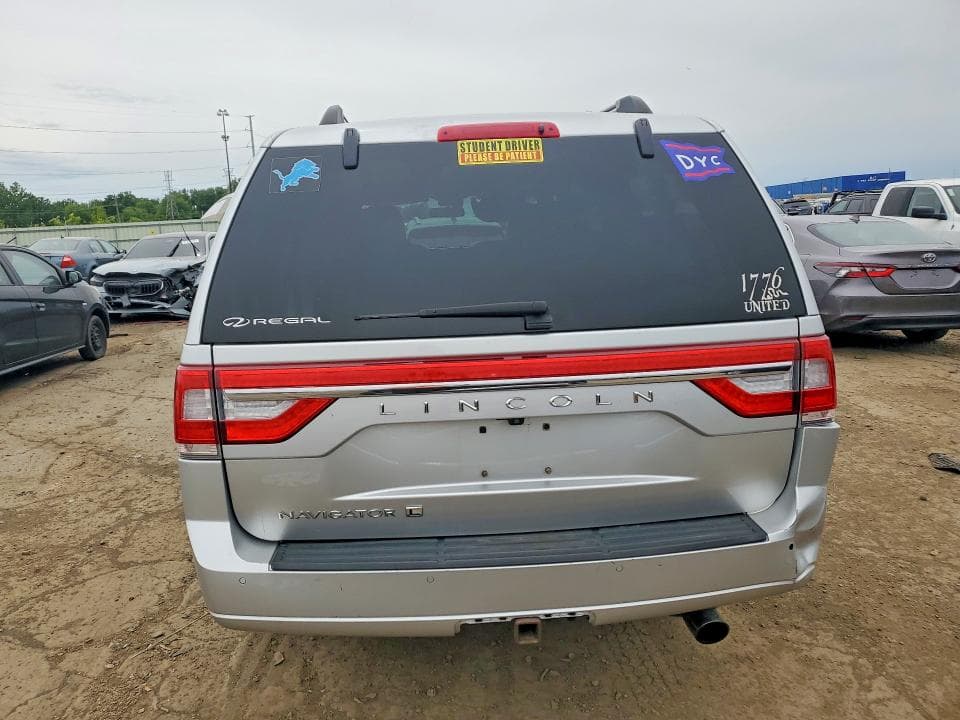 2017 LINCOLN NAVIGATOR L SELECT 6