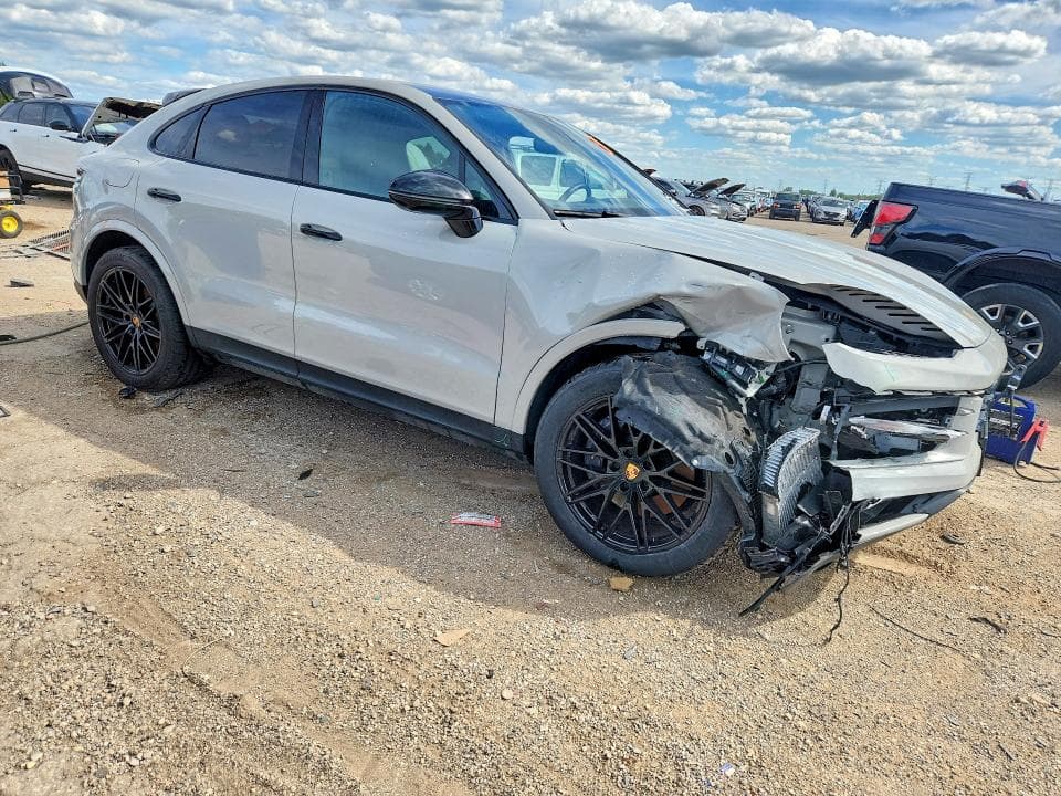 2024 PORSCHE CAYENNE COUPE COUPE 4