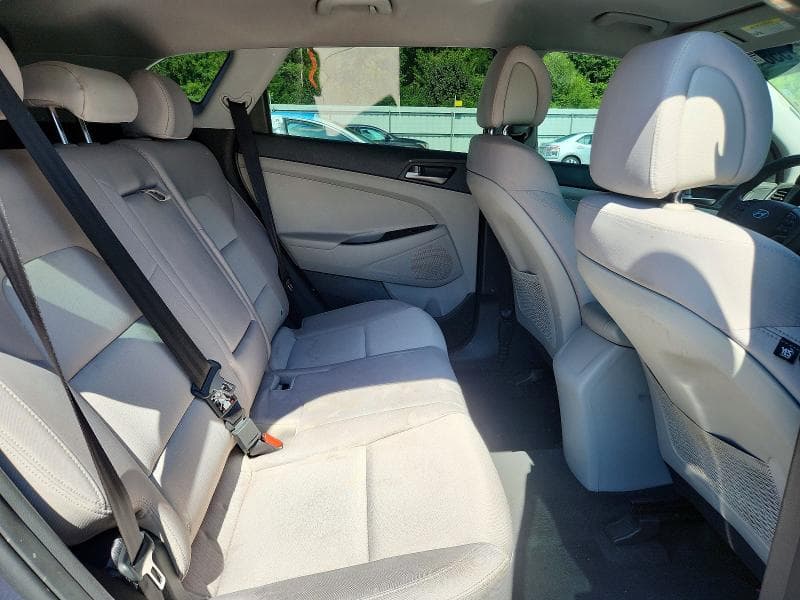 2018 HYUNDAI TUCSON SEL 11