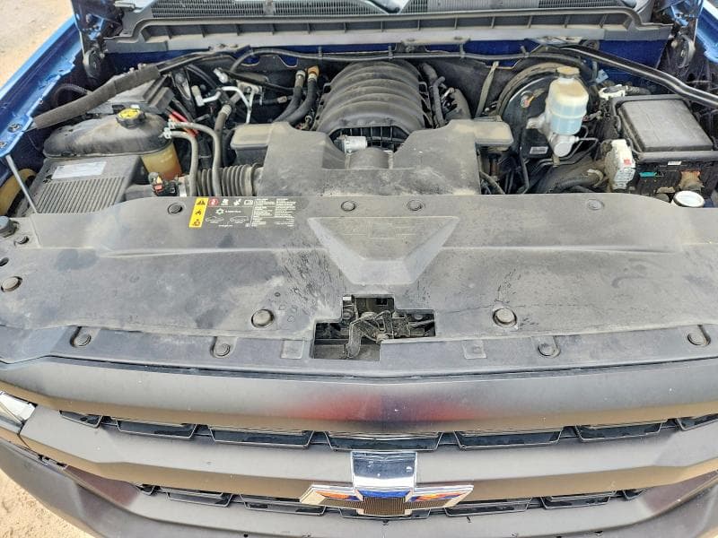 2018 CHEVROLET SILVERADO C1500 LT 11