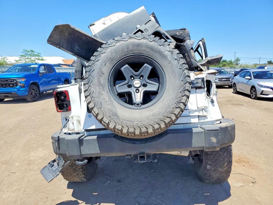 2017 JEEP WRANGLER UNLIMITED SPORT 6