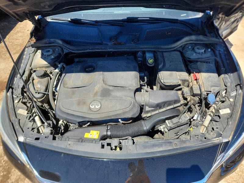 2017 INFINITI QX30 BASE 11