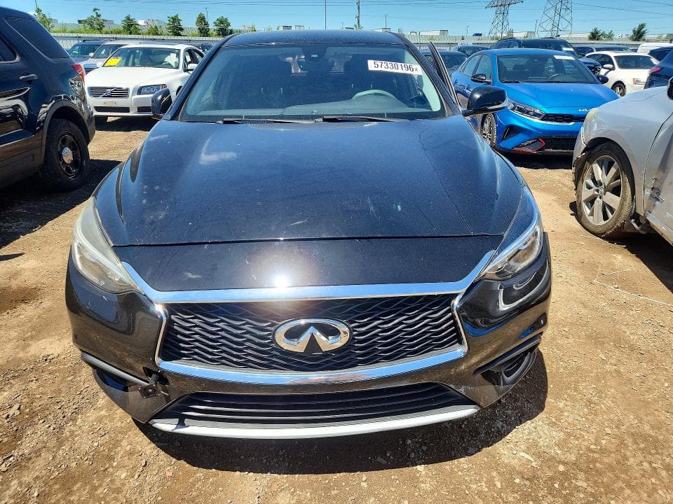 2017 INFINITI QX30 BASE 5