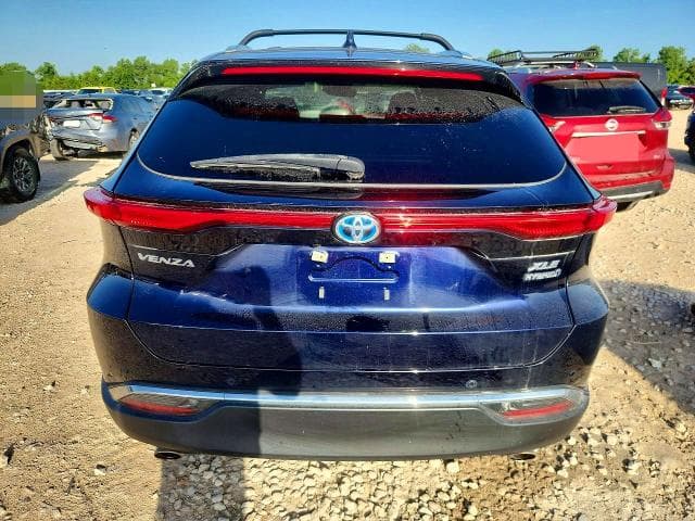 2021 TOYOTA VENZA XLE XLE 6