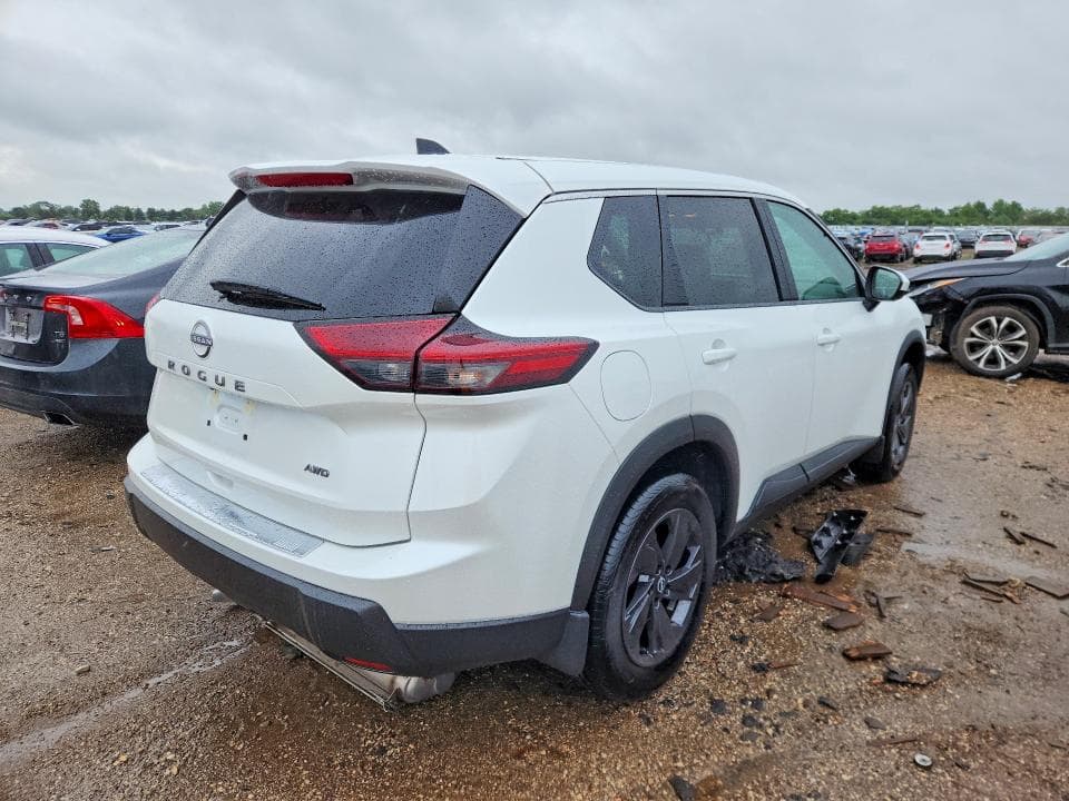 2026 NISSAN ROGUE SV 3