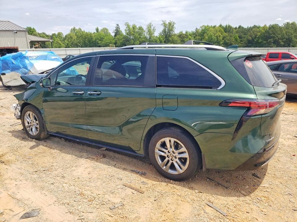 2025 TOYOTA SIENNA LIMITED 7-PASSENGER 2