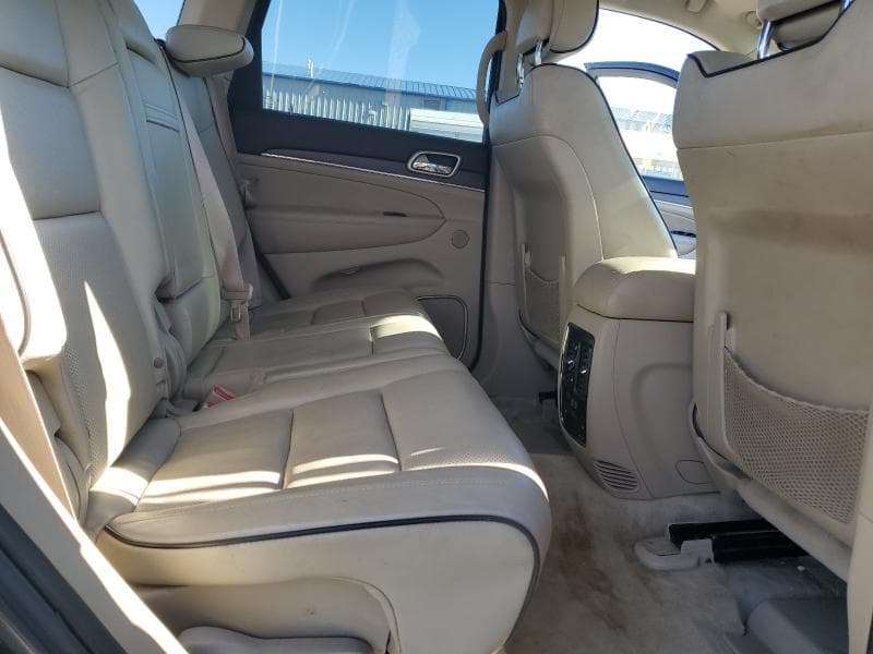 2017 JEEP GRAND CHEROKEE OVERLAND 11