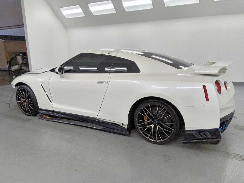 2021 NISSAN GT-R PREMIUM 2