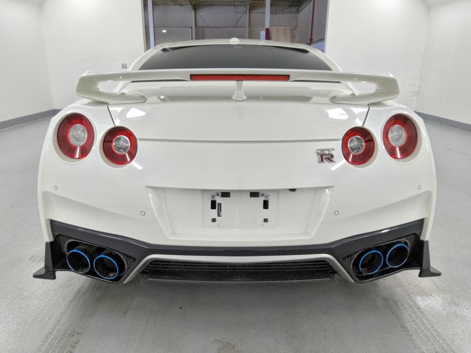 2021 NISSAN GT-R PREMIUM 6
