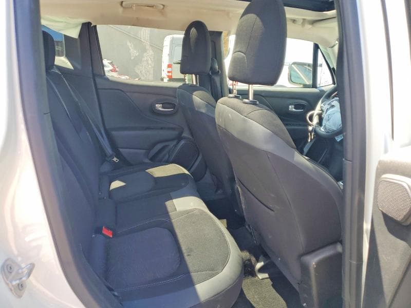 2023 JEEP RENEGADE LATITUDE 11