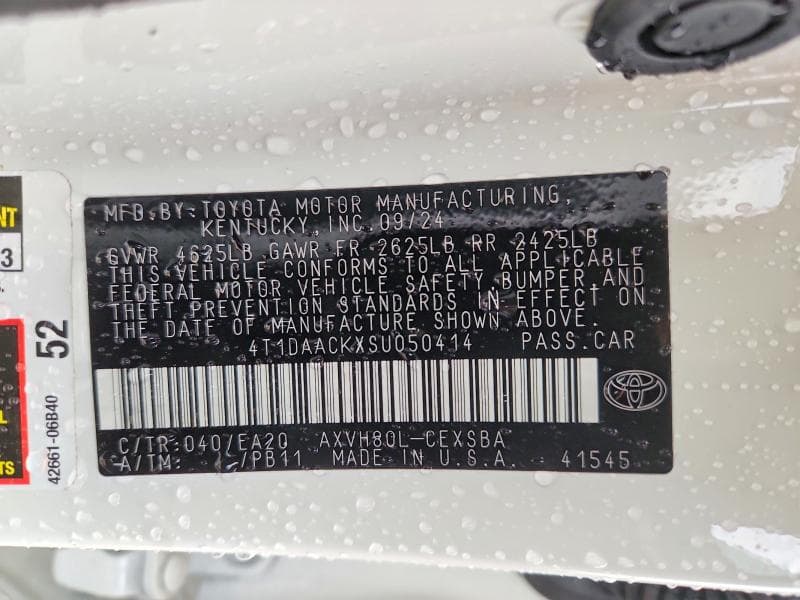 2025 TOYOTA CAMRY SE 12