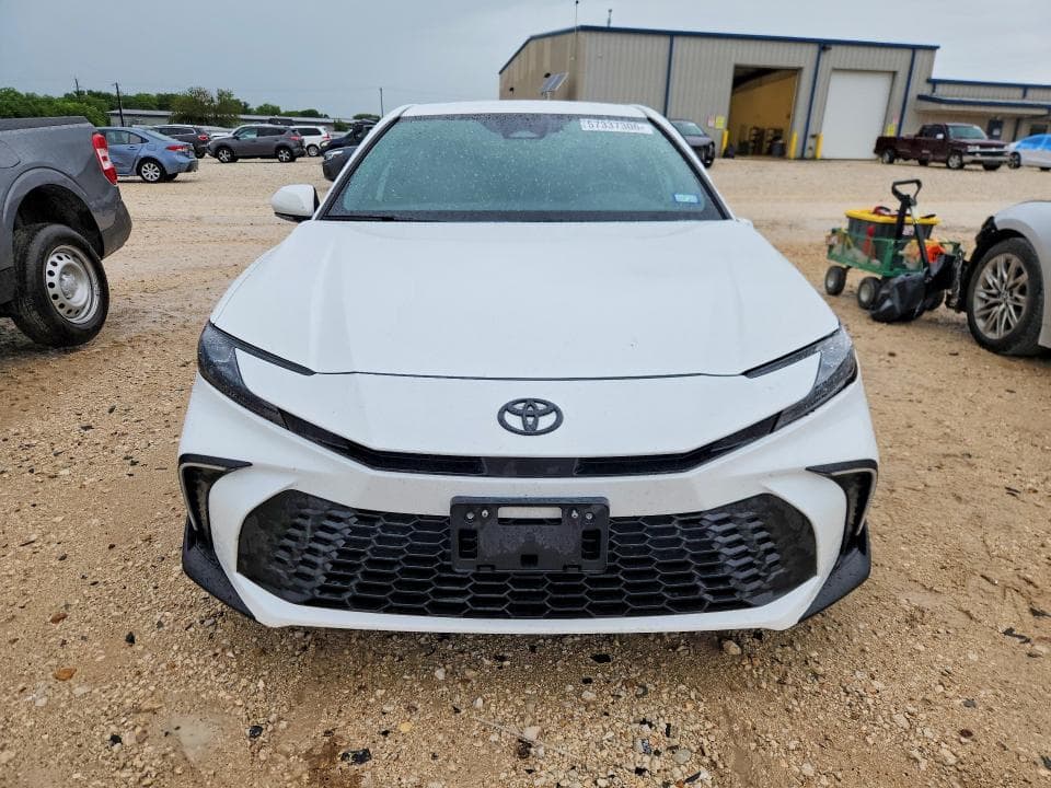 2025 TOYOTA CAMRY SE 5