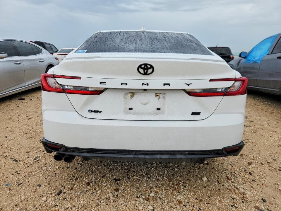 2025 TOYOTA CAMRY SE 6