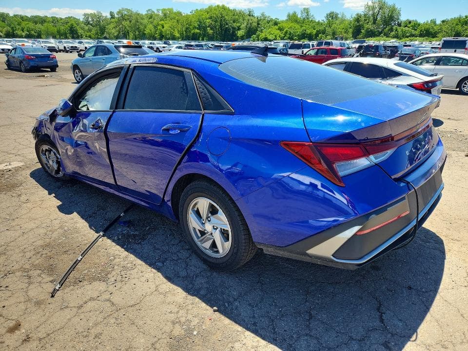 2025 HYUNDAI ELANTRA SE 2