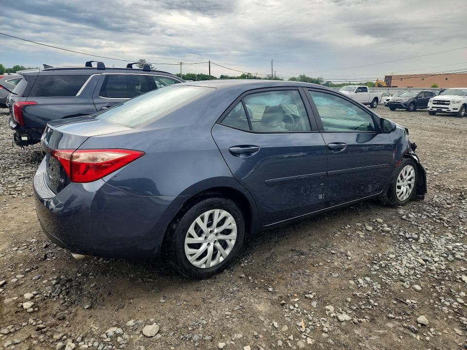 2017 TOYOTA COROLLA LE LE 3