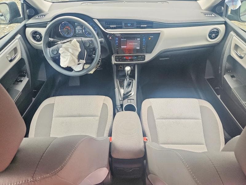 2017 TOYOTA COROLLA LE LE 8