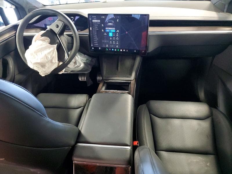 2024 TESLA MODEL X 8