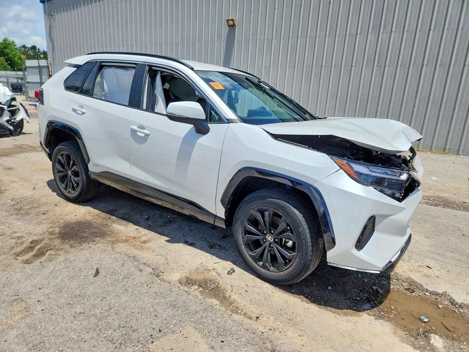 2024 TOYOTA RAV4 SE SE 4