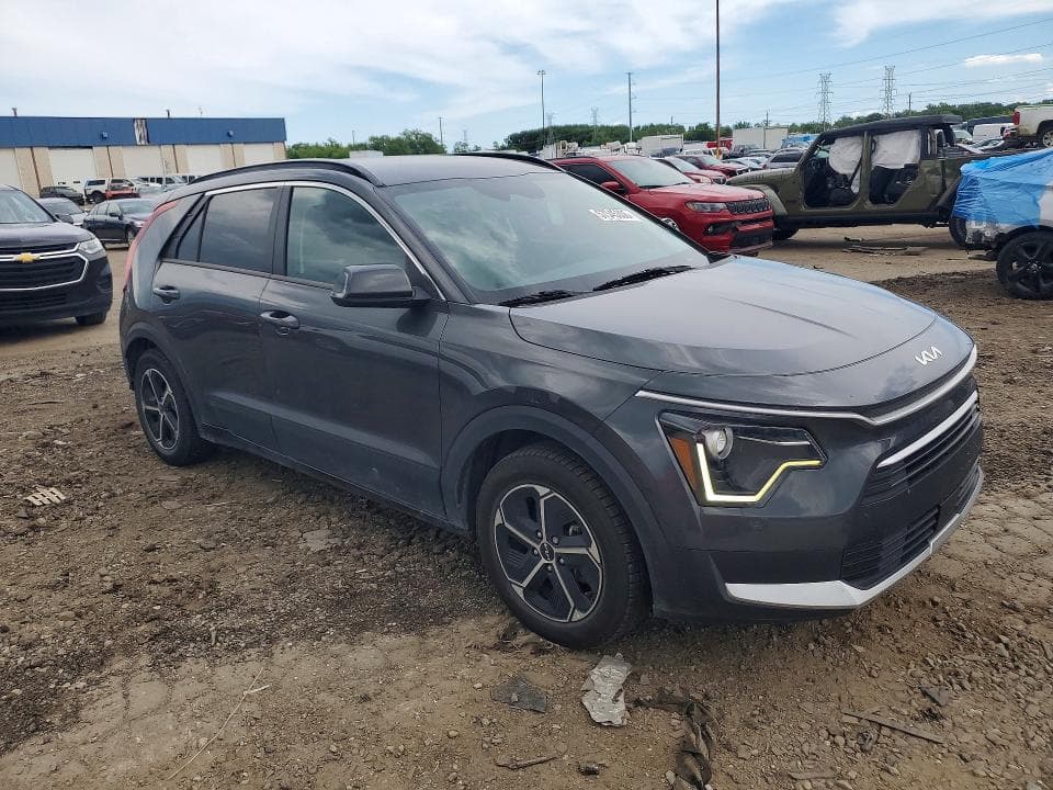 2023 KIA NIRO EX 4