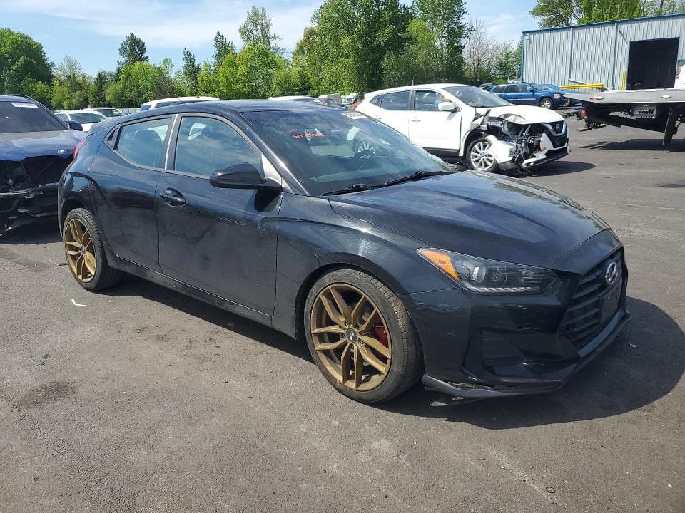 2016 HYUNDAI VELOSTER BASE 4