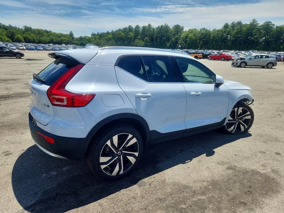 2024 VOLVO XC40 ULTIMATE 3