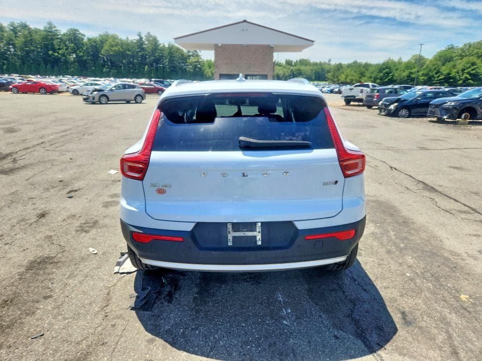 2024 VOLVO XC40 ULTIMATE 6