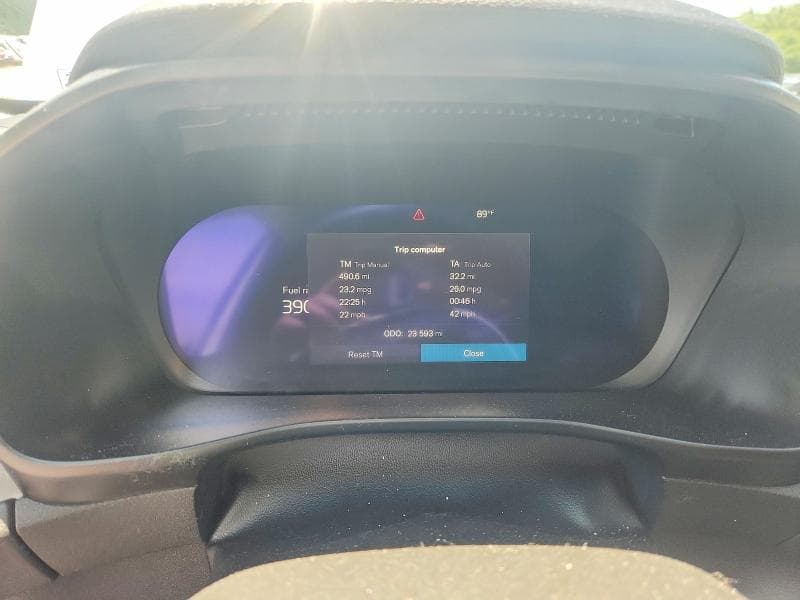 2024 VOLVO XC40 ULTIMATE 9