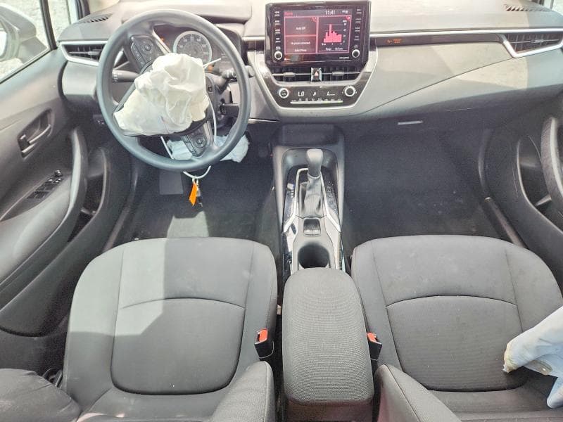 2022 TOYOTA COROLLA LE LE 8