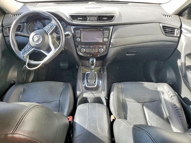 2017 NISSAN ROGUE SL 8