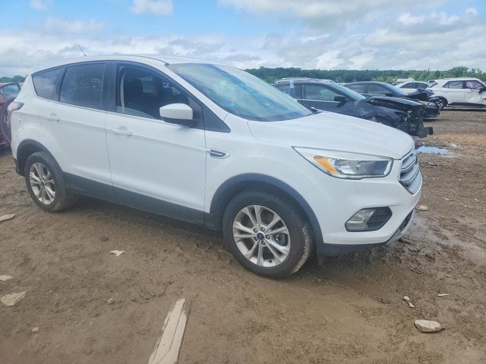 2017 FORD ESCAPE SE SE 4