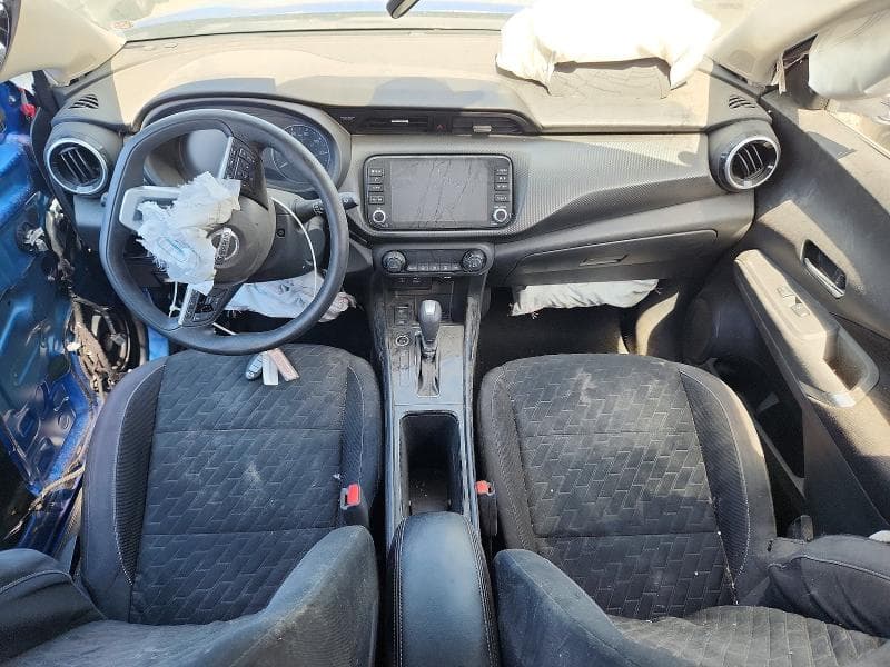 2021 NISSAN KICKS SV SV 8