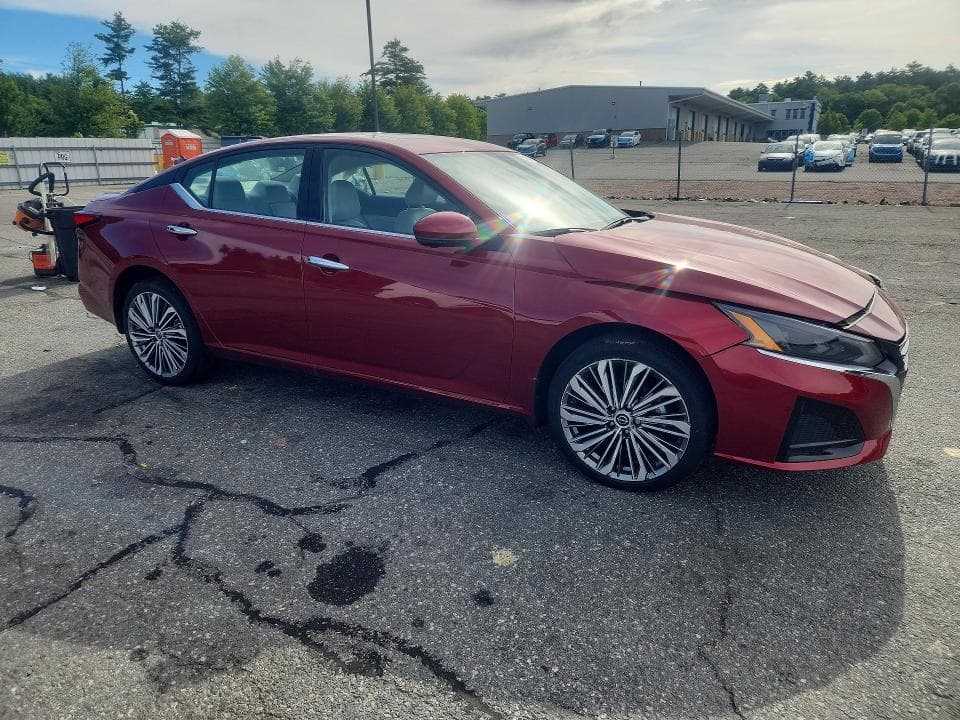 2025 NISSAN ALTIMA SL 4