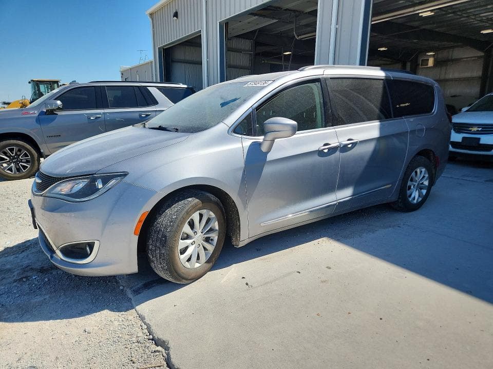 2017 CHRYSLER PACIFICA TOURING L 1