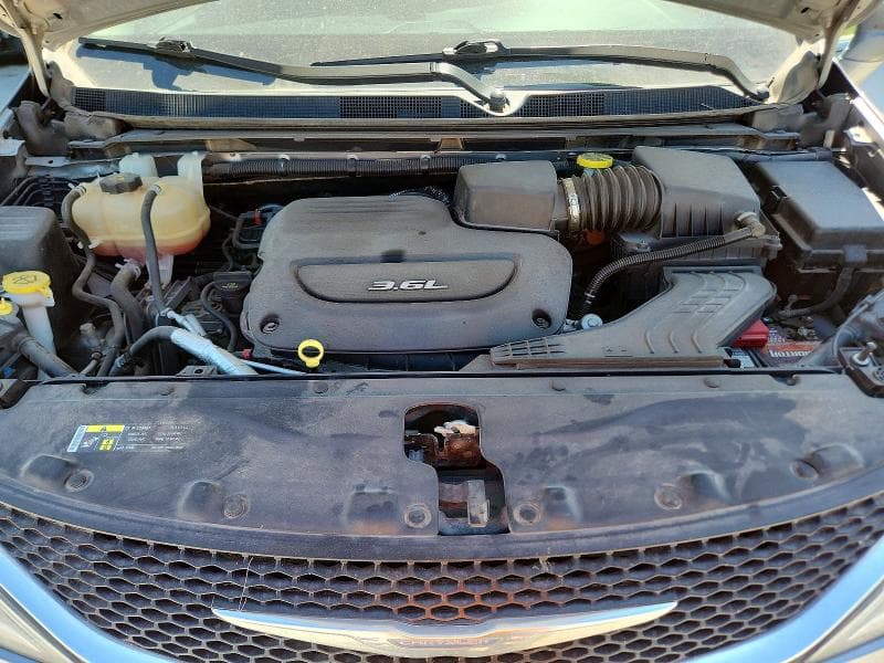 2017 CHRYSLER PACIFICA TOURING L 12