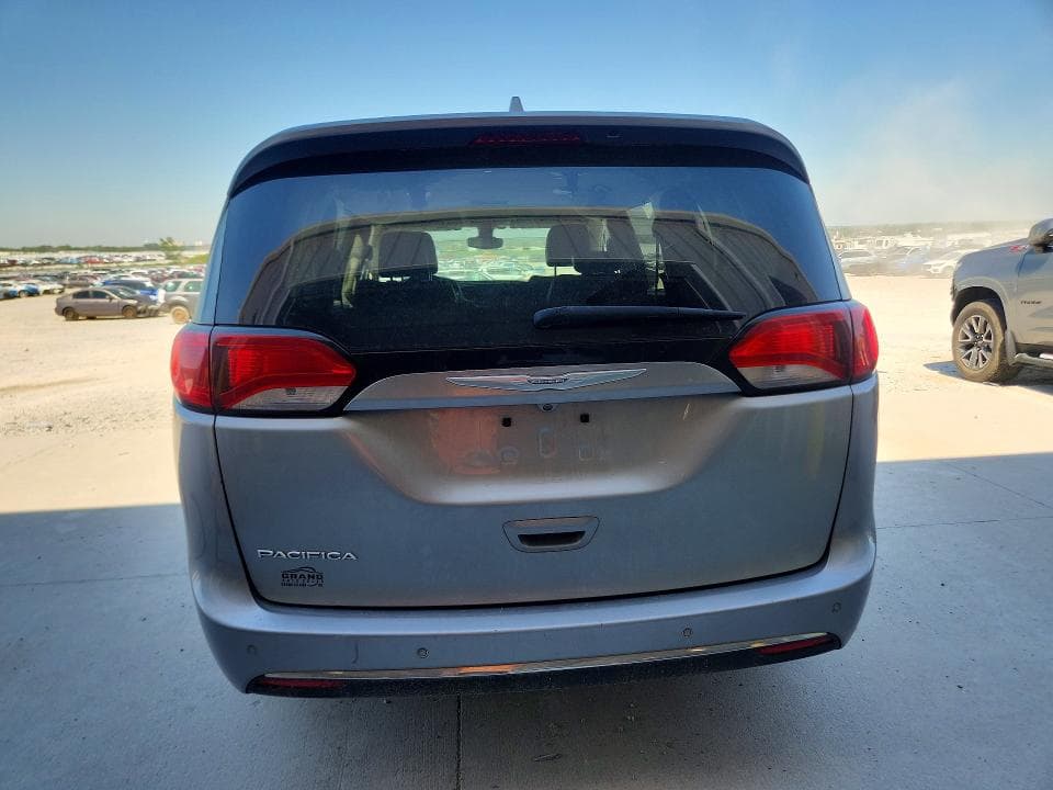 2017 CHRYSLER PACIFICA TOURING L 6