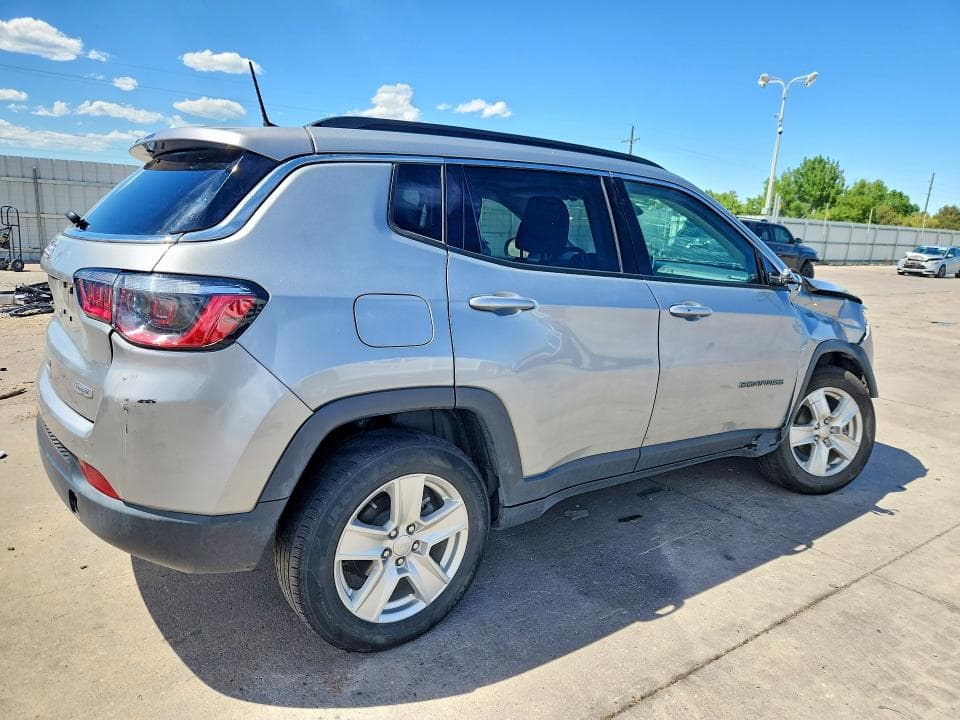 2022 JEEP COMPASS LATITUDE 3