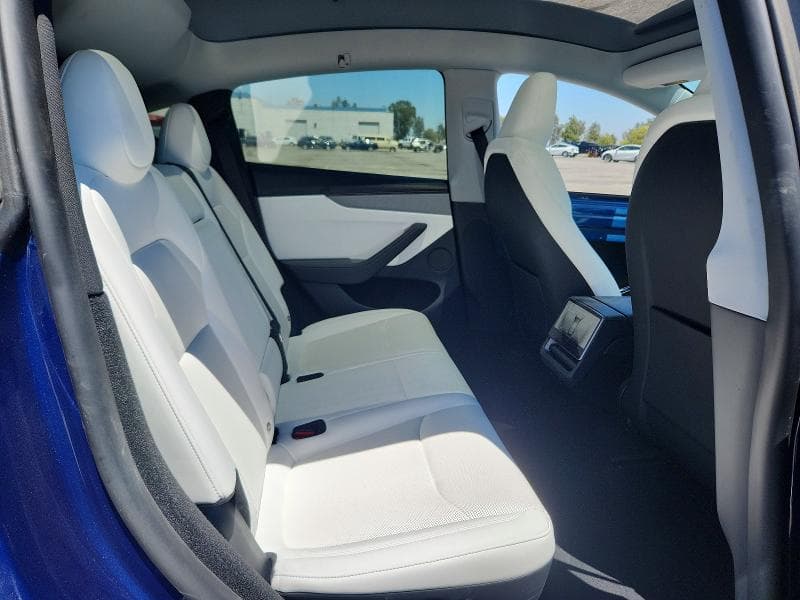 2026 TESLA MODEL Y 10