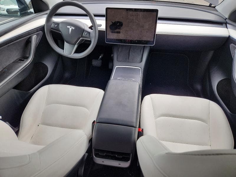 2023 TESLA MODEL Y 8